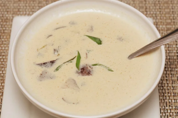 Miso çorbası beyaz tabak — Stok fotoğraf