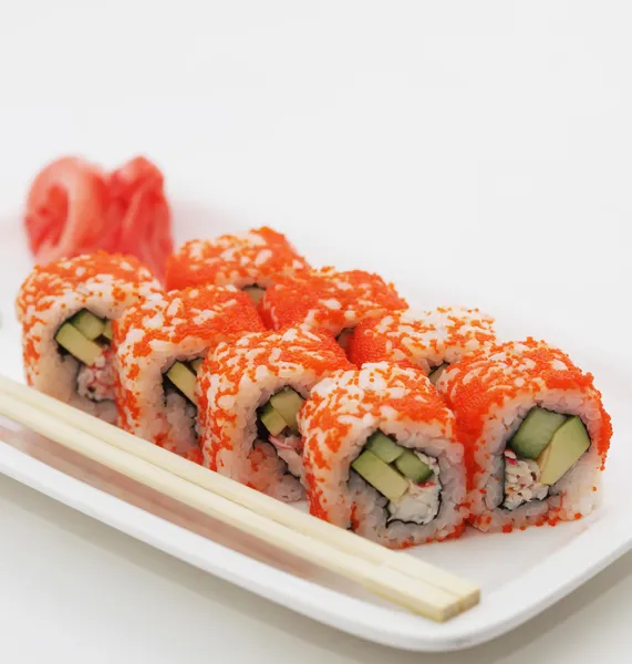 Verse en smakelijke sushi broodjes — Stockfoto