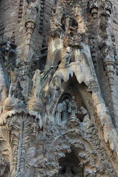 Famosa Sagrada Família em Barcelona, Espanha . — Fotografia de Stock