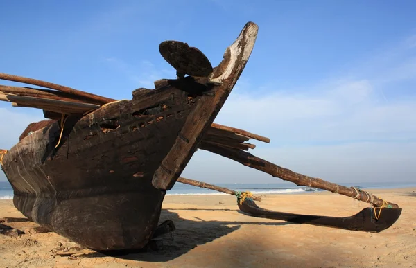 Traditional fishing boat, Goa, India. — Stock Photo, Image