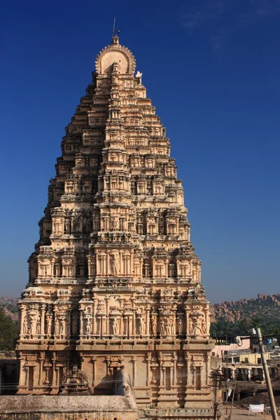 Dick hinduiska templet i hampi, Indien. — Stockfoto