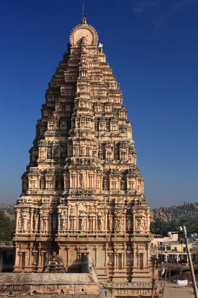 Dick hinduiska templet i hampi, Indien. — Stockfoto