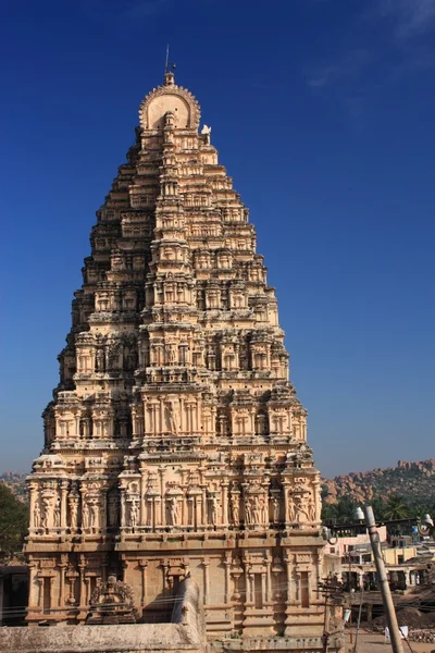 Górnej hinduistycznej świątyni w hampi, Indie. — Zdjęcie stockowe