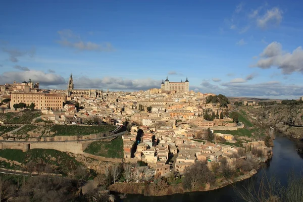 Toledo-stadt, ehemalige hauptstadt spaniens. — Stockfoto