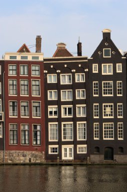 Amsterdam kanal evleri