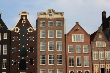 Amsterdam kanal evleri