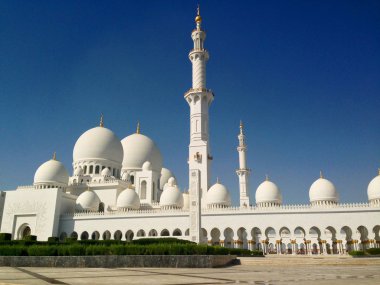 Abu Dabi 'deki Şeyh Zayed camii.