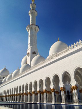 Abu Dabi 'deki Şeyh Zayed camii.