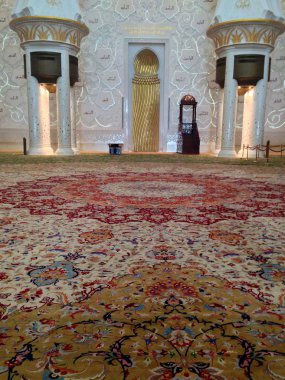 Abu Dabi 'deki Şeyh Zayed camii.