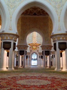 Abu Dabi 'deki Şeyh Zayed camii.