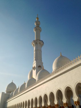 Abu Dabi 'deki Şeyh Zayed camii.