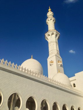 Abu Dabi 'deki Şeyh Zayed camii.