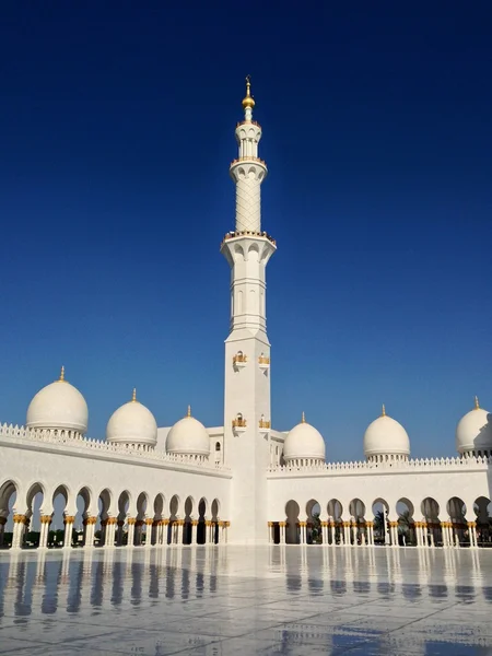 Sheikki Zayed moskeija Abu Dhabi — kuvapankkivalokuva
