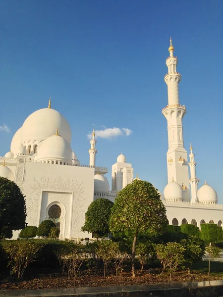 Sheikh Zayed Mosque in Abu Dhabi — Stock Photo, Image