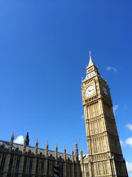 Grote ben en huizen van het parlement in Londen, Verenigd Koninkrijk. — Stockfoto