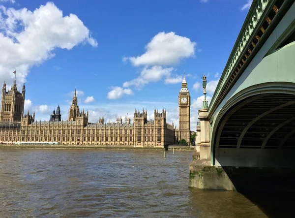 Big ben and house του κοινοβουλίου στο Λονδίνο, Ηνωμένο Βασίλειο. — Φωτογραφία Αρχείου