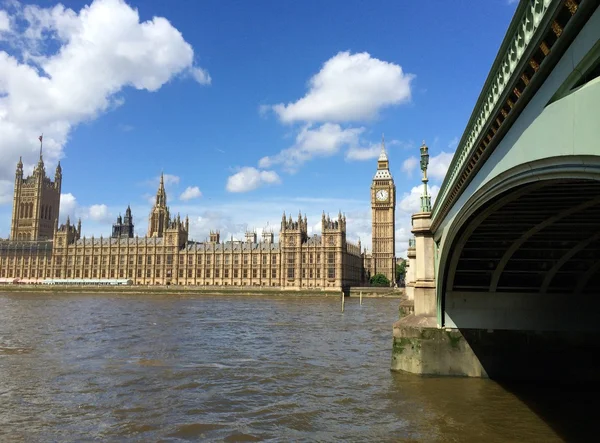 Büyük Ben ve Londra 'daki parlamento evleri.. — Stok fotoğraf