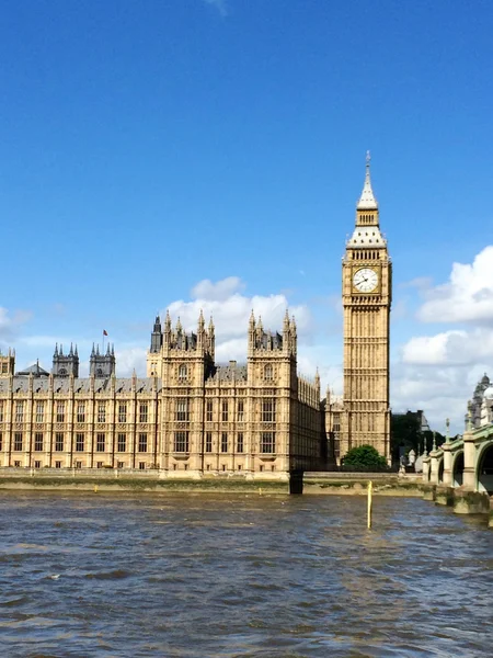 Big ben and house του κοινοβουλίου στο Λονδίνο, Ηνωμένο Βασίλειο. — Φωτογραφία Αρχείου