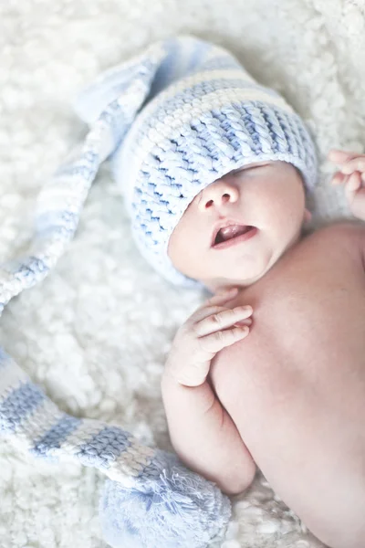 Doğru-den sonra delivery.sweet bebek kız portre bebek kız erkek. Fotoğraf, hayat, anne baba veya çocukluk göstermek için kullanın. sığ odak. — Stok fotoğraf