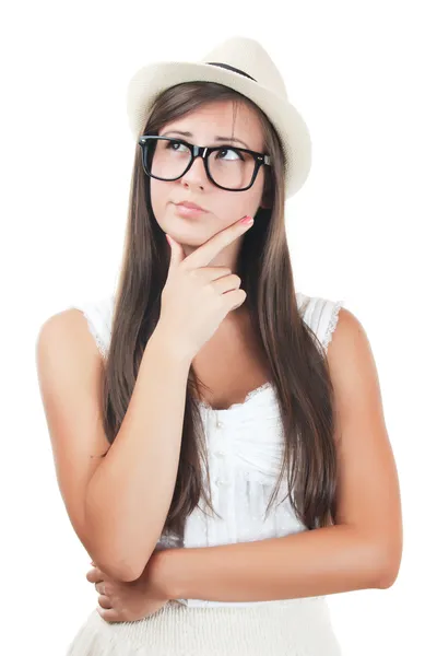 Giovane ragazza con un cappello isolato su bianco — Foto Stock