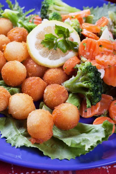 Kroketten met wortel en broccoli — Stockfoto