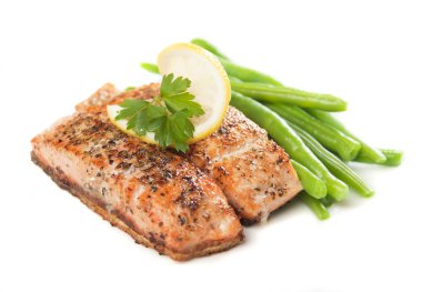 ızgara somon steak ve sebze