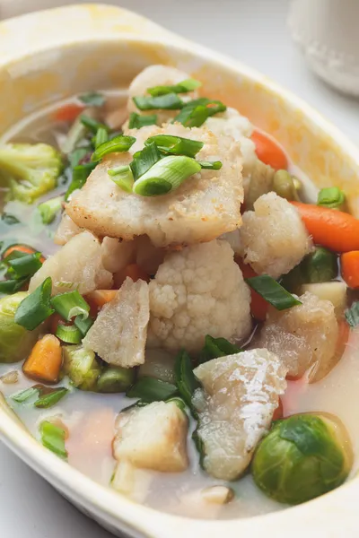 Sopa de pescado y verduras — Foto de Stock
