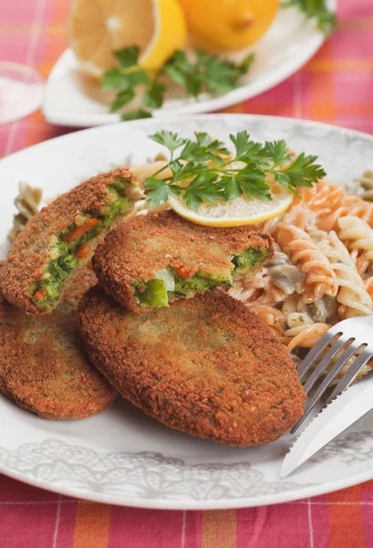 Vegetable steak with pasta — Stock Photo, Image