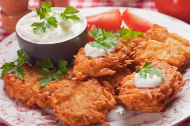 사 우 어 크림과 함께 latke, 감자 팬케이크