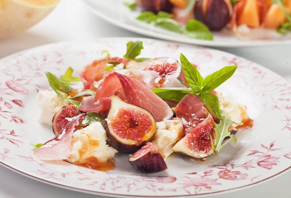Salada Prosciutto di Parma — Fotografia de Stock