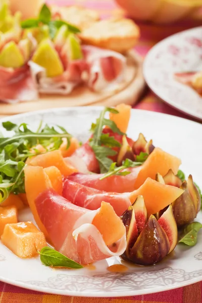 Prosciutto di parma sallad — Stockfoto