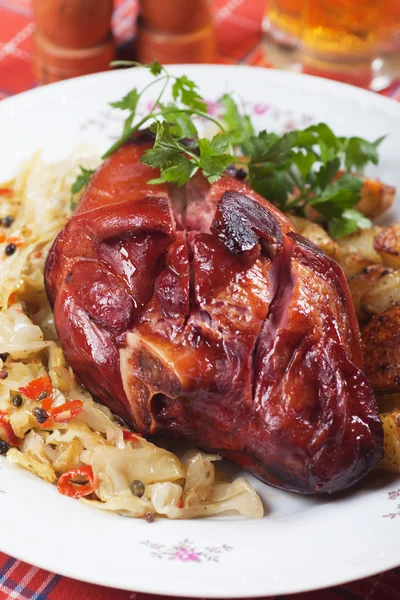 Gebratene Schweinshaxe — Stockfoto