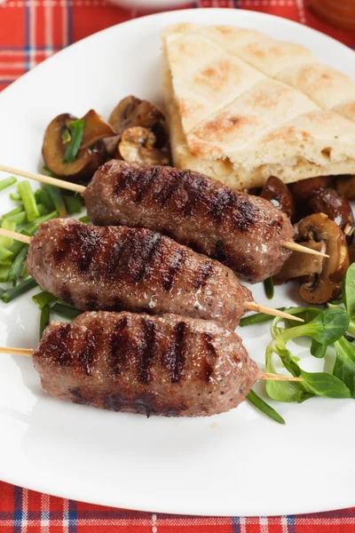 Kebab, pincho de carne picada —  Fotos de Stock