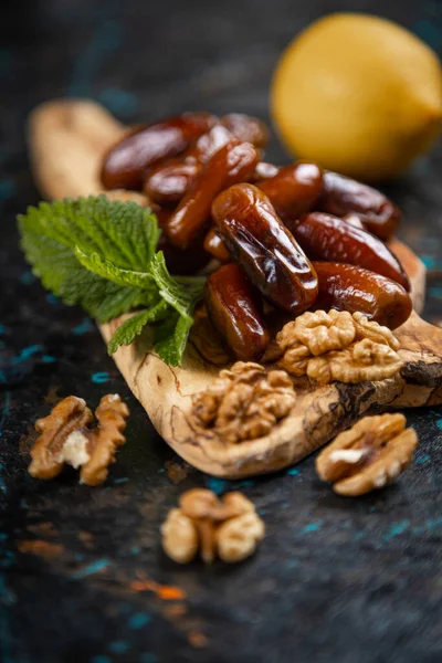 Fresh Sweet Date Fruits Popular Arabian Middle Eastern Food — Fotografia de Stock