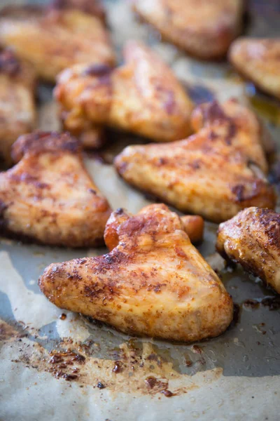 Oven Panggang Atau Panggang Sayap Ayam Pedas Makanan Cepat Saji — Stok Foto