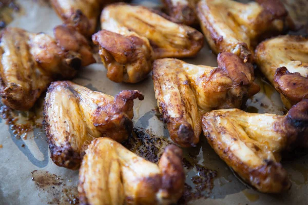 Oven Panggang Atau Panggang Sayap Ayam Pedas Makanan Cepat Saji — Stok Foto