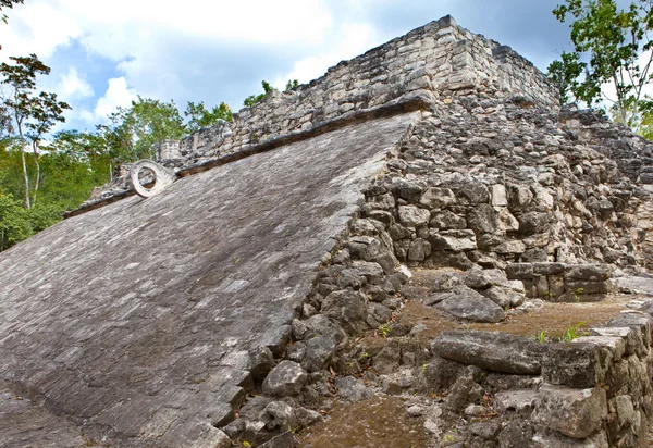 A Mayan Ball field, Yucatan, Mexico — Stock Photo, Image