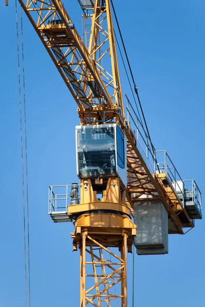 The building crane during an operating time — Stock Photo, Image