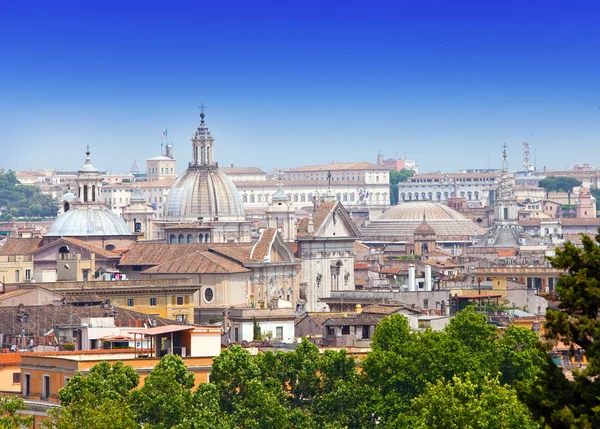 在顶视图的城市。罗马。意大利 — 图库照片