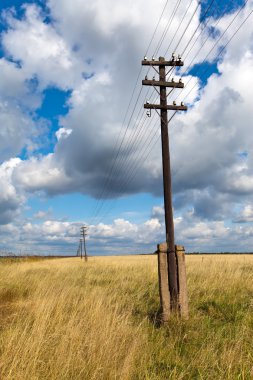 eski ahşap direkleri - elektrik yayınlar line - alanında