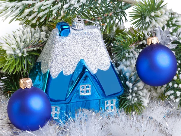 Dark blue New Year's ball and l house - New Year's dream of own hous — Stock Photo, Image