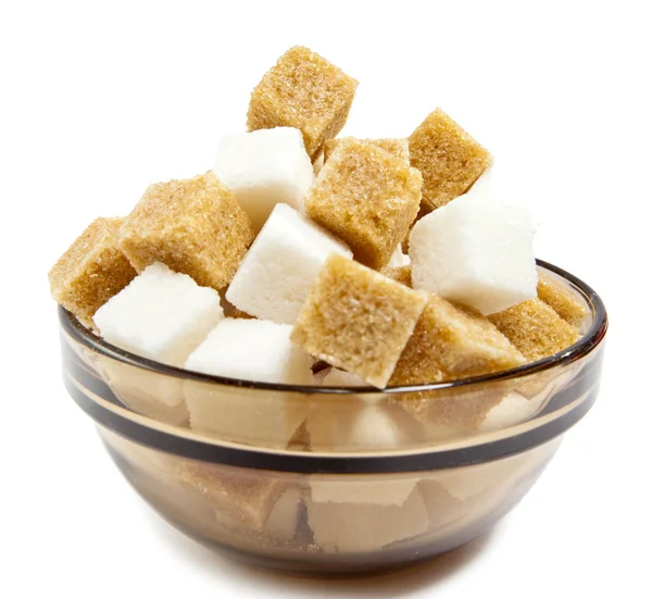 The white refined and brown cane sugar in a bowl — Stock Photo, Image