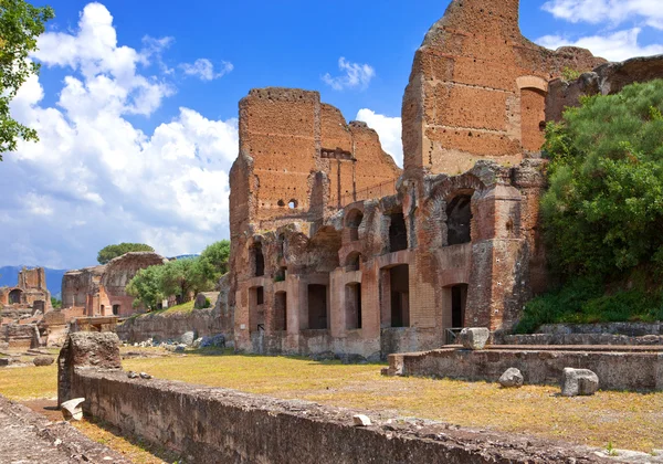 Villa adriana zříceniny císařského domu země adrian v tivoli poblíž Říma, — Stock fotografie
