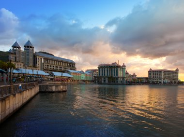 mauritiu gün batımı, port-louis-Capital çıkabilir
