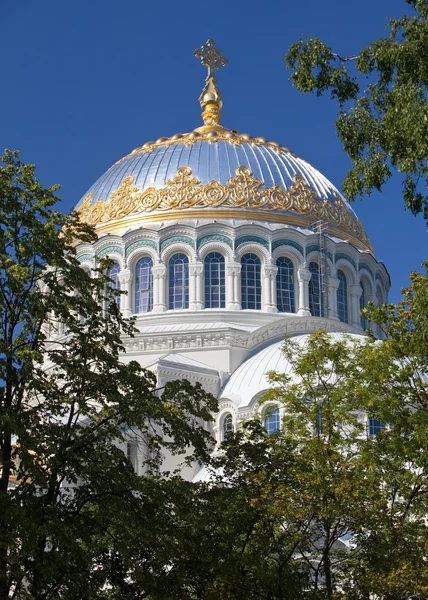 Orthodoxe marinekathedrale des heiligen nikolaus in kronshtadt, heilig-petersburg russland — Stockfoto