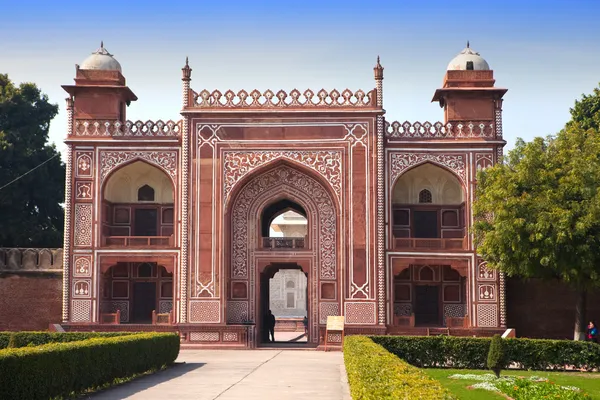 Porte de la tombe d'Itmad-Ud-Daulah (Baby Taj) à Agra, Uttar Pradesh, Inde — Photo