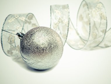 güzel Simli yeni yılın top ve retro bir etkisi ile zarif gelin teli