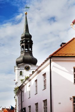 Aziz nicholas Kilisesi (niguliste) üzerinde görüntüleyin. eski şehir, tallinn, Estonya