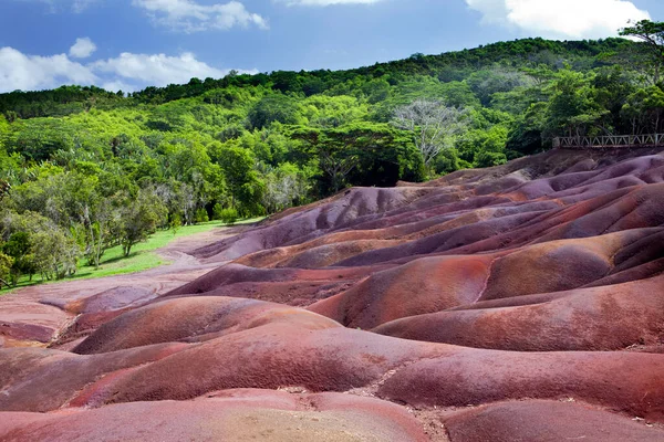 Una Collina Con Sabbia Dai Colori Vivaci Nello Chamarel Mauritius — Foto Stock