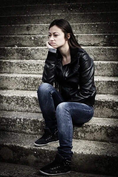 Depressief tienermeisje — Stockfoto